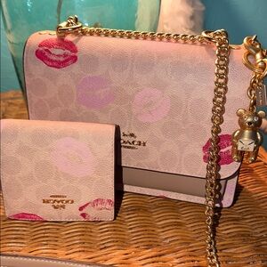 Coach Klare Crossbody in Signature Canvas with Lip Print NWOT w/wallet & charm